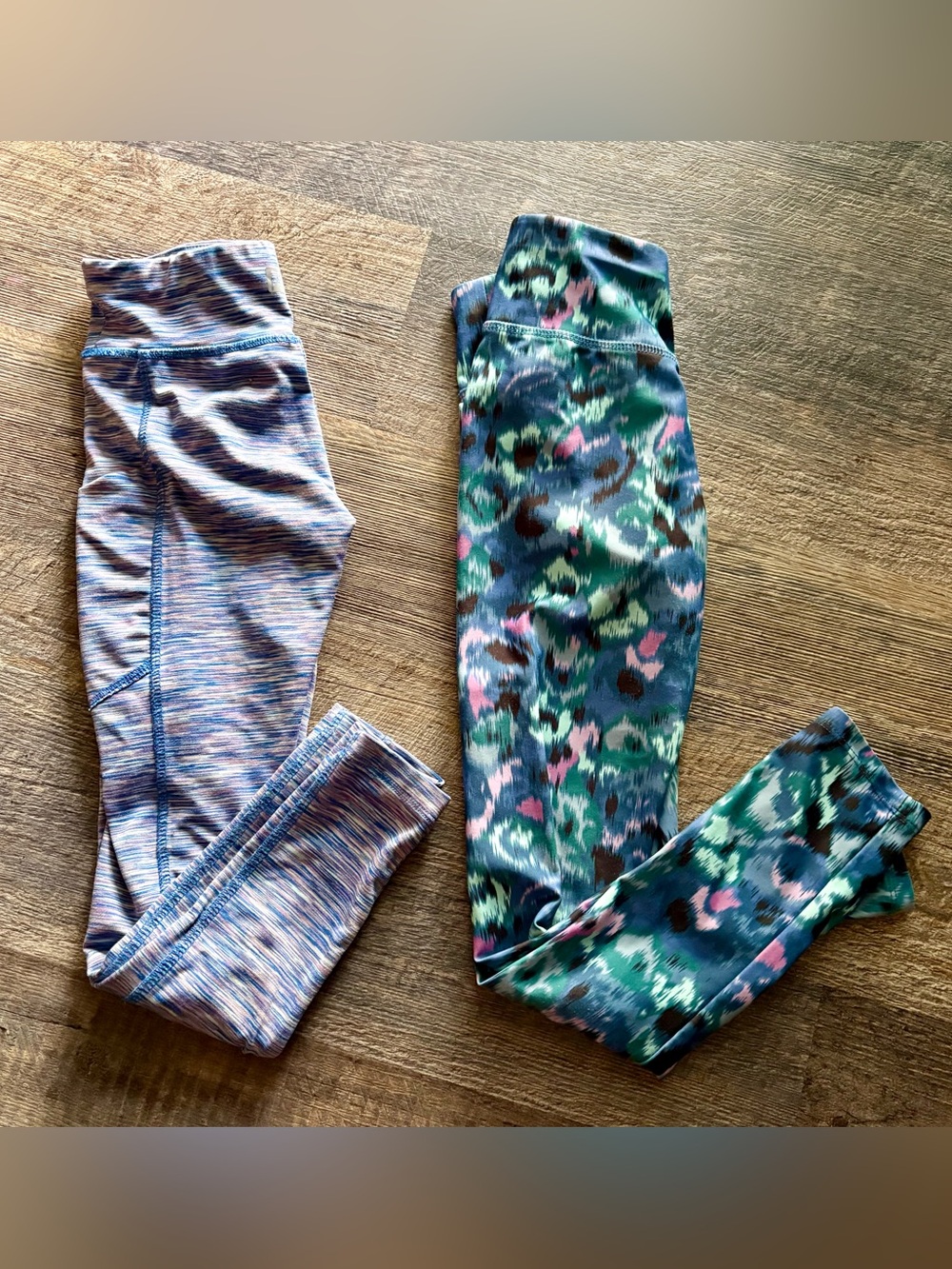 Girls Runway Athletic Leggings. Size Small 6-7.
